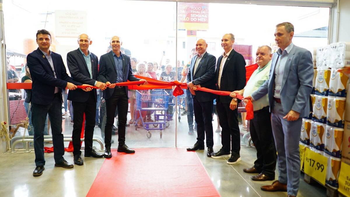 Grupo Koch inaugurou 60a loja, a terceira em Joinville