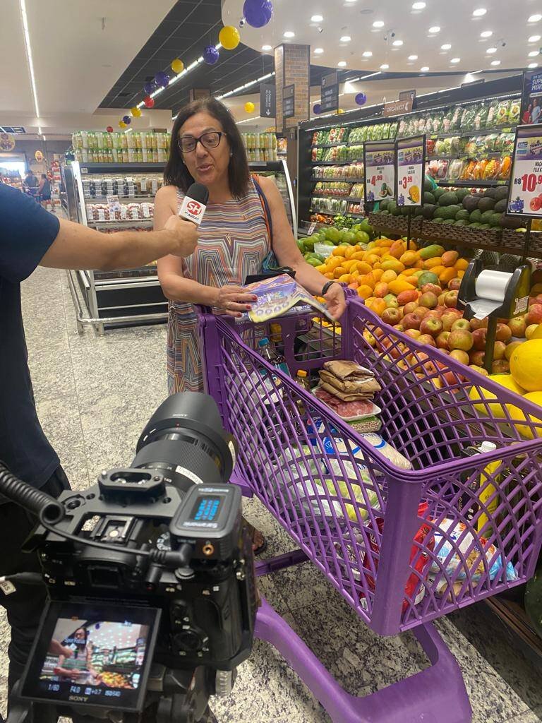 DIa dos Supermercados Violeta 1